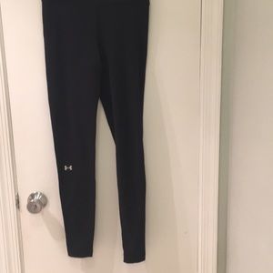 Under Armour black full length leggings size M